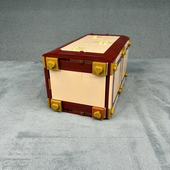 LEGO 75683 Wicked Glinda & Elphaba Dormitory Incomplete Set For Parts - Picture 8 of 9